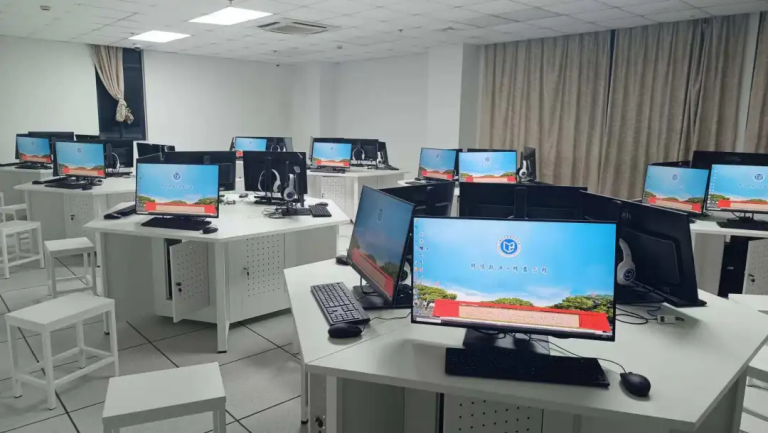 上海闵行职业技术学院-锐起高性能云桌面